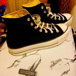 𝐹𝑎𝑠ℎ𝑖𝑜𝑛